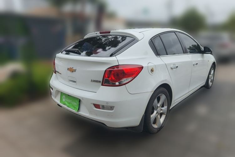Used Chevrolet Cruze 2013 Hatchback 1.6T Automatic Flagship Model Rear Right 45 Deg