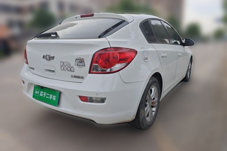 Used Chevrolet Cruze 2013 Hatchback 1.6L Manual Luxury Model Rear Right 45 Deg