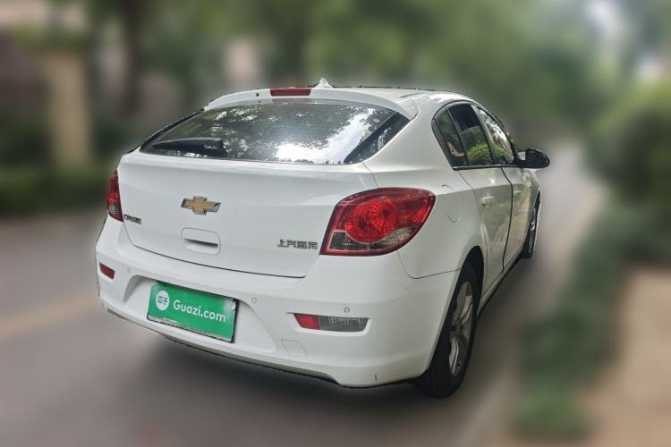 Used Chevrolet Cruze 2013 Hatchback 1.6L Manual Luxury Model Rear Right 45 Deg