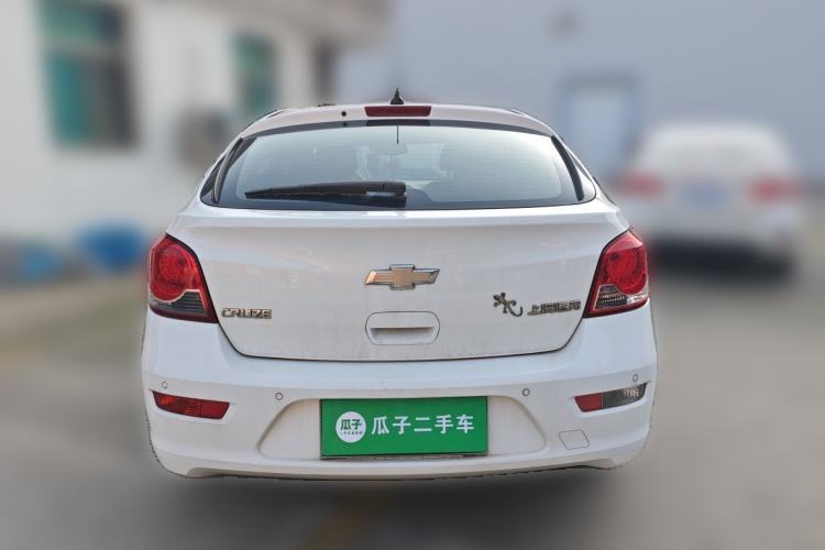 Used Chevrolet Cruze 2013 Hatchback 1.6L Manual Luxury Model Rear