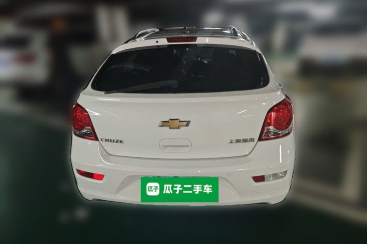 Used Chevrolet Cruze 2013 Hatchback 1.6L Manual Luxury Model Rear
