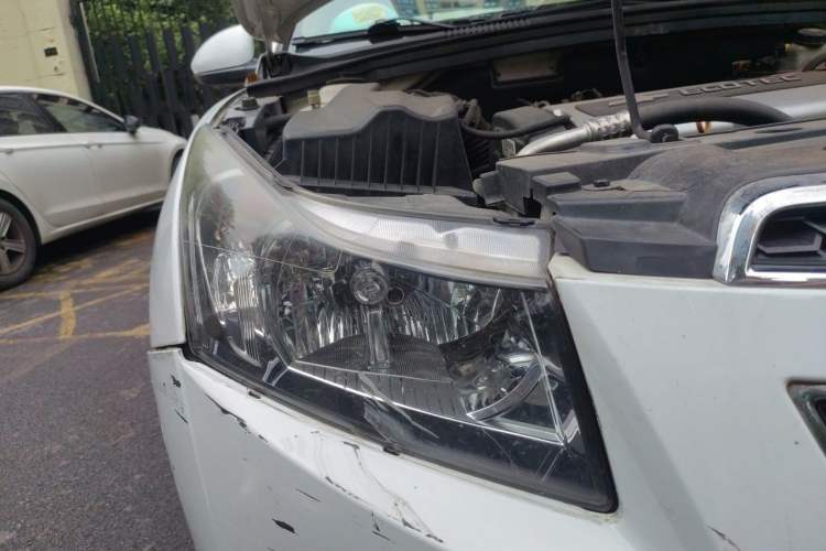 Used Chevrolet Cruze 2013 1.8L SE AT Right Front Headlight