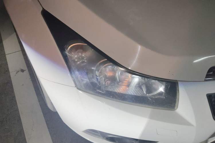 Used Chevrolet Cruze 2013 1.8L SE AT Right Front Headlight