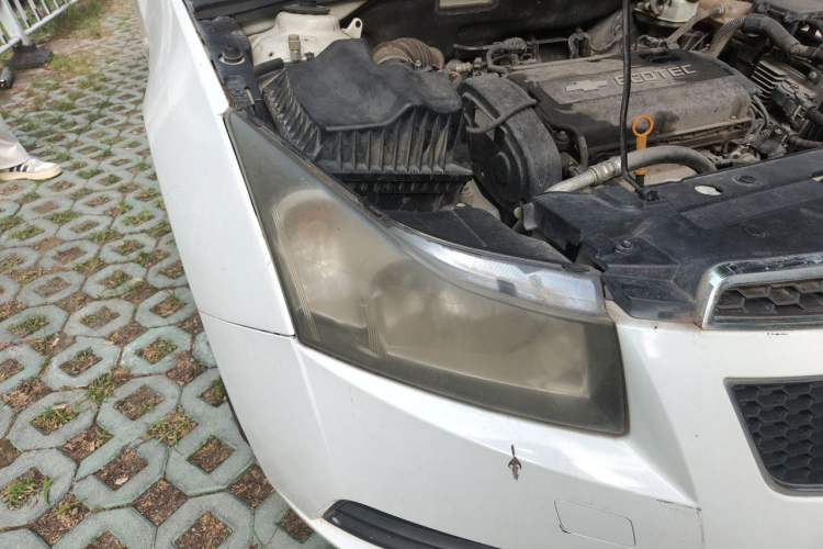 Used Chevrolet Cruze 2013 1.6L SL MT Right Front Headlight