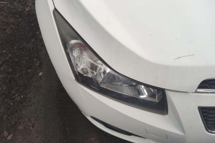 Used Chevrolet Cruze 2013 1.6L SE AT Right Front Headlight
