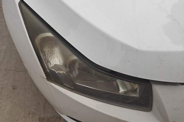 Used Chevrolet Cruze 2013 1.6L SE AT Right Front Headlight