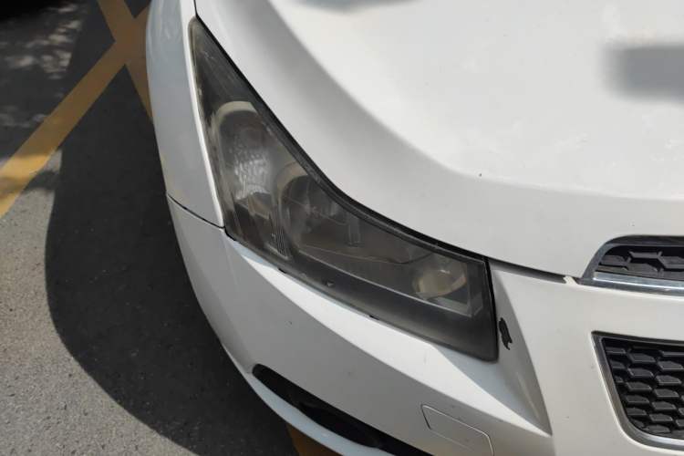 Used Chevrolet Cruze 2013 1.6L SE MT Right Front Headlight