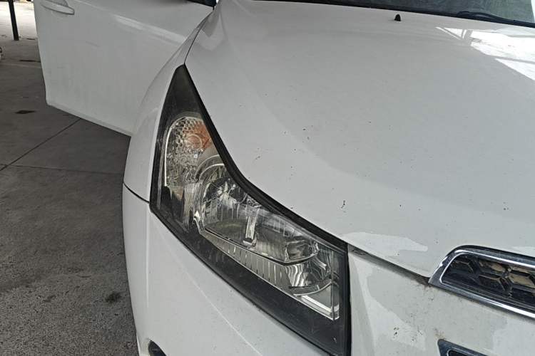 Used Chevrolet Cruze 2013 1.6L SL MT Right Front Headlight