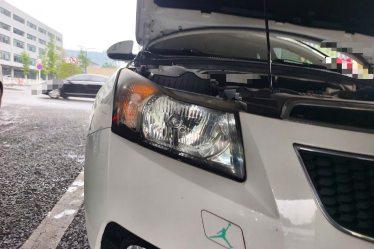 Used Chevrolet Cruze 2013 1.8L SE AT Right Front Headlight