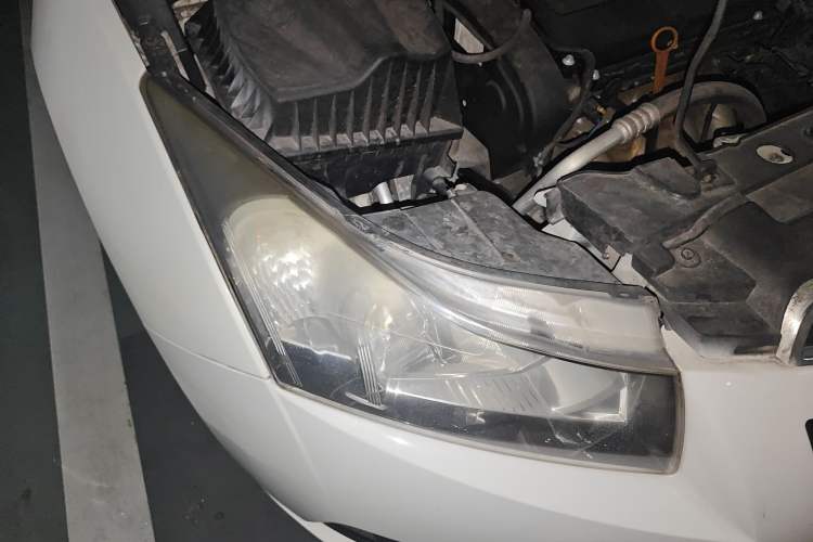 Used Chevrolet Cruze 2013 1.8L SE WTCC Edition AT Right Front Headlight