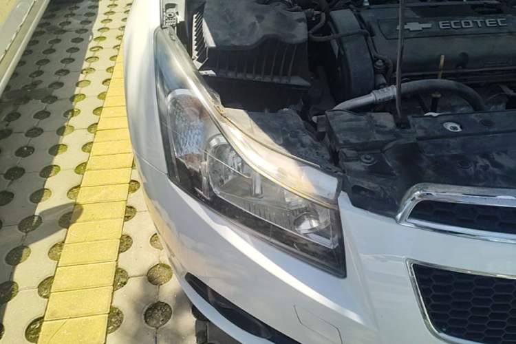 Used Chevrolet Cruze 2013 1.8L SE AT Right Front Headlight