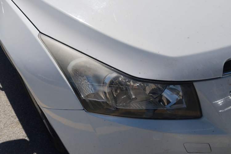Used Chevrolet Cruze 2013 1.6L SE AT Right Front Headlight