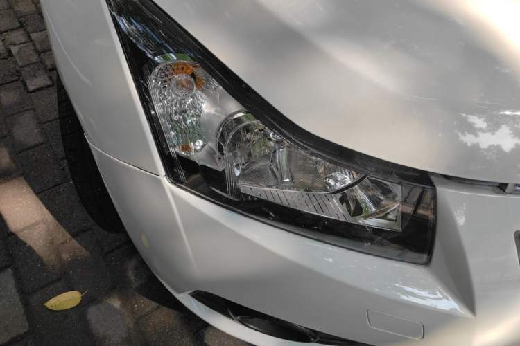 Used Chevrolet Cruze 2013 1.8L SE AT Right Front Headlight