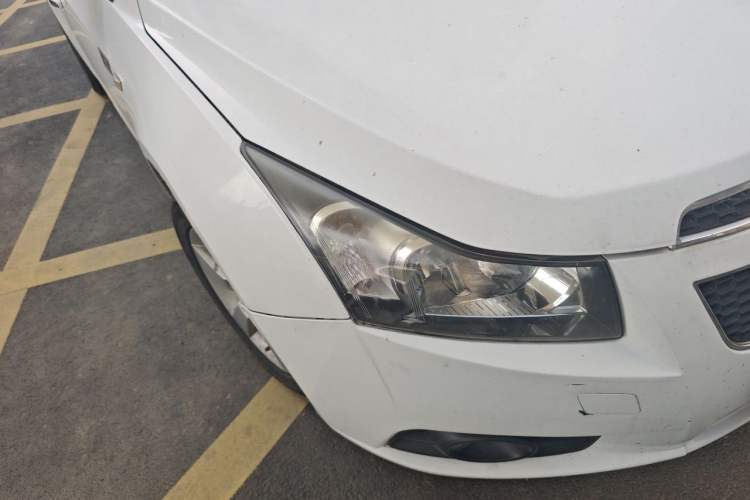 Used Chevrolet Cruze 2013 1.8L SE AT Right Front Headlight