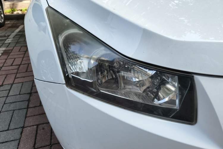 Used Chevrolet Cruze 2013 1.8L SE AT Right Front Headlight