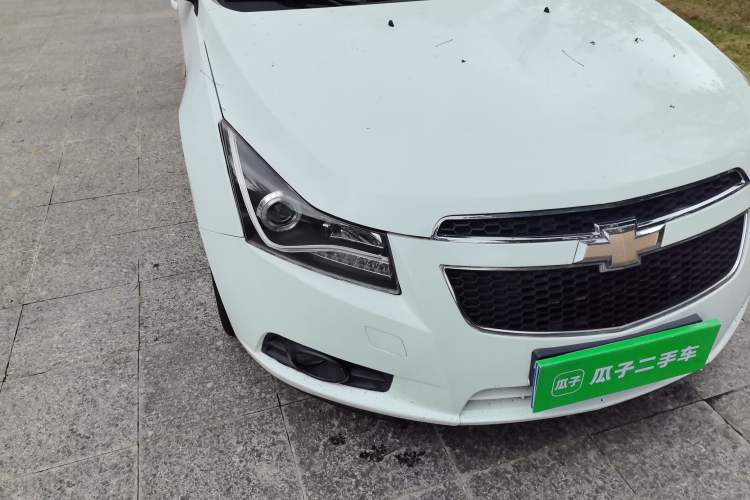 Used Chevrolet Cruze 2013 1.6L SE AT Right Front Headlight