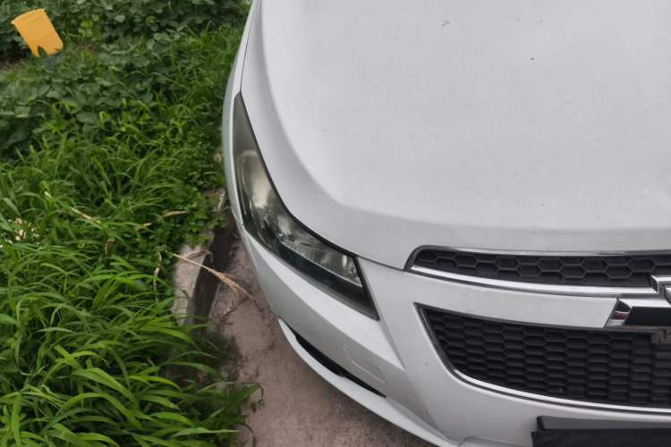 Used Chevrolet Cruze 2013 Hatchback 1.6T Automatic Flagship Model Right Front Headlight