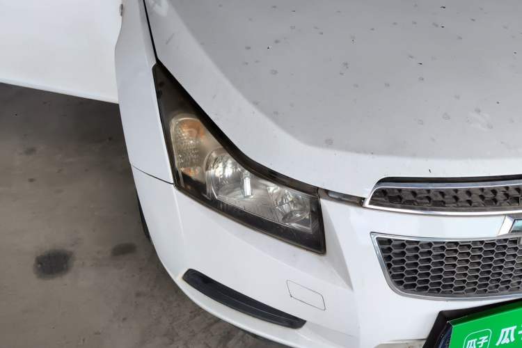Used Chevrolet Cruze 2013 1.6L SL MT Right Front Headlight