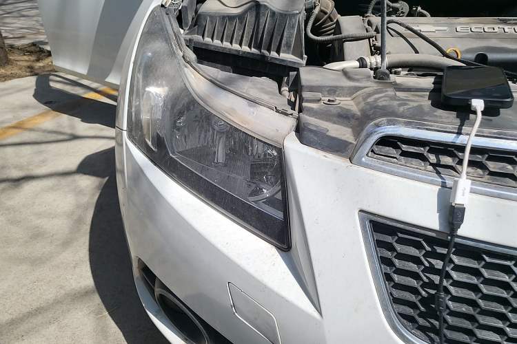 Used Chevrolet Cruze 2013 1.6L SE MT Right Front Headlight