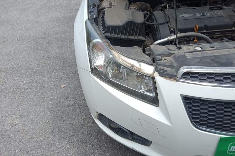 Used Chevrolet Cruze 2013 1.8L SE AT Right Front Headlight