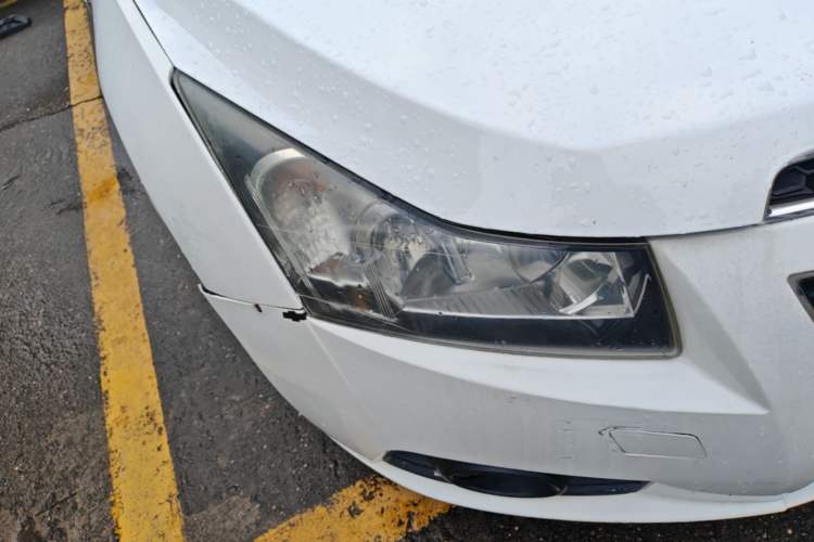 Used Chevrolet Cruze 2013 1.8L SE AT Right Front Headlight
