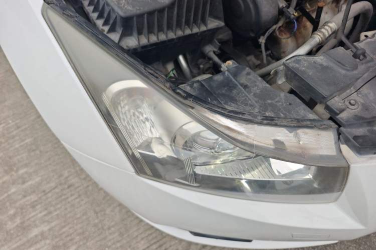 Used Chevrolet Cruze 2013 1.8L SE AT Right Front Headlight
