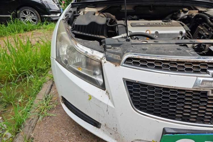 Used Chevrolet Cruze 2013 1.6L SL MT Right Front Headlight