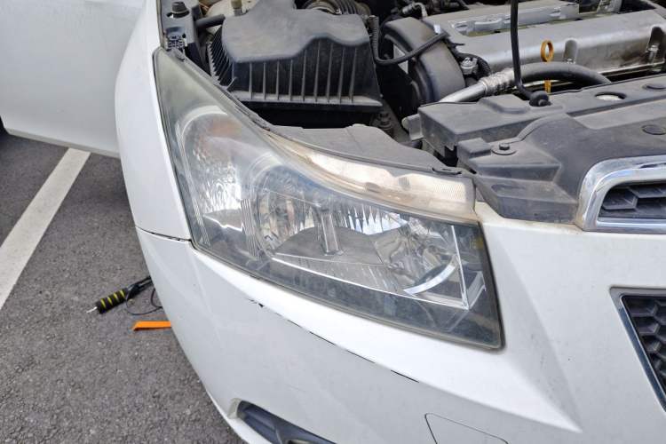 Used Chevrolet Cruze 2013 1.8L SE AT Right Front Headlight