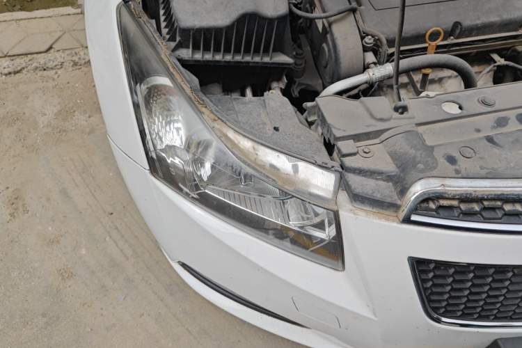 Used Chevrolet Cruze 2013 1.6L SL MT Right Front Headlight