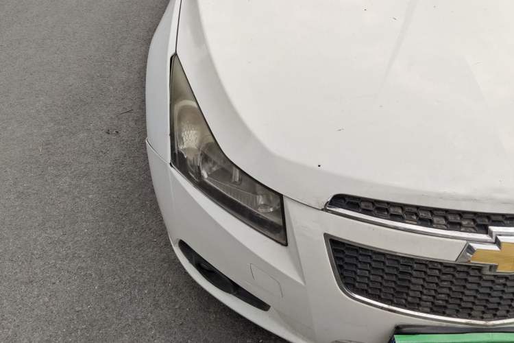 Used Chevrolet Cruze 2013 1.8L SE AT Right Front Headlight