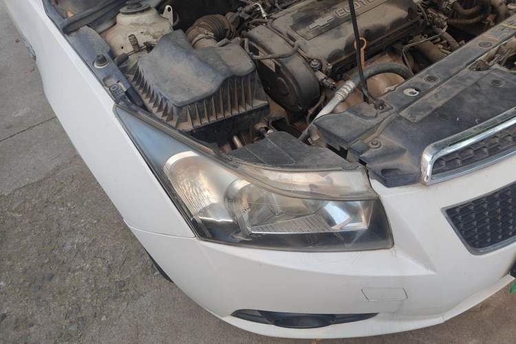 Used Chevrolet Cruze 2013 1.8L SE AT Right Front Headlight