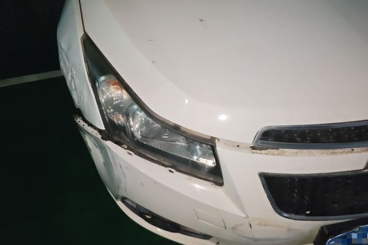 Used Chevrolet Cruze 2013 Hatchback 1.6L Manual Luxury Model Right Front Headlight