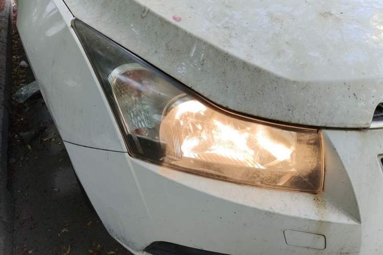 Used Chevrolet Cruze 2013 1.6L SE MT Right Front Headlight