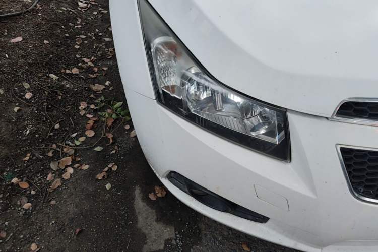 Used Chevrolet Cruze 2013 1.6L SE AT Right Front Headlight