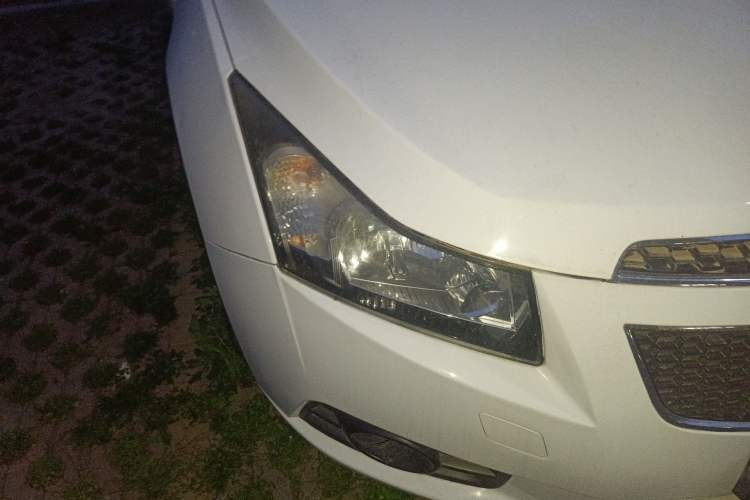 Used Chevrolet Cruze 2013 1.8L SE AT Right Front Headlight
