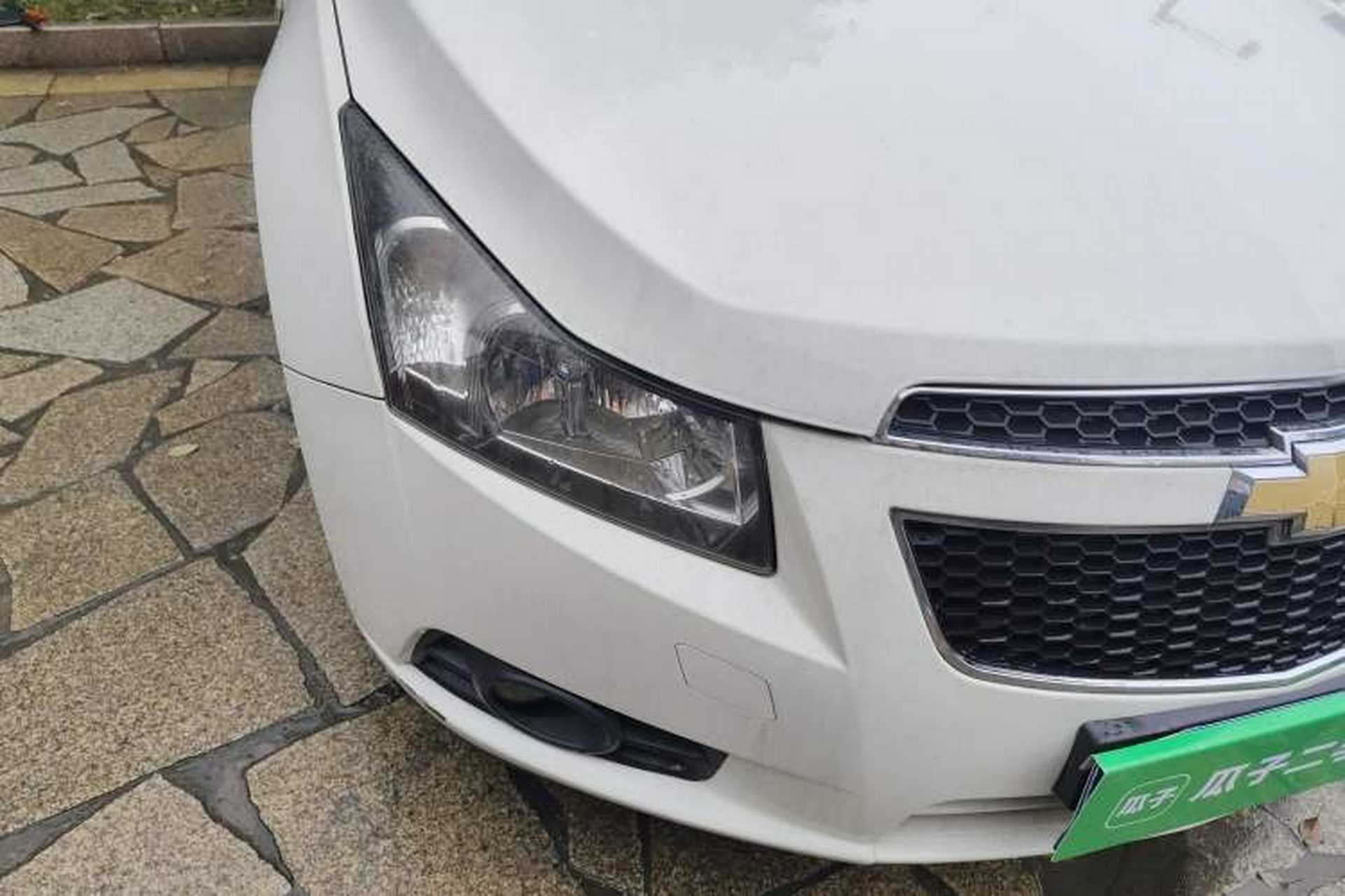 Used Chevrolet Cruze 2013 1.8L SE AT Right Front Headlight