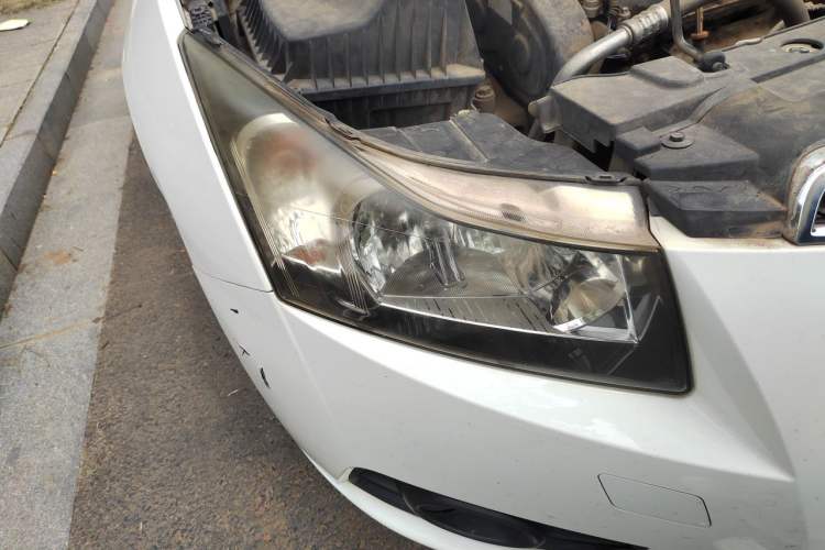 Used Chevrolet Cruze 2013 1.8L SE AT Right Front Headlight