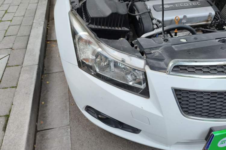 Used Chevrolet Cruze 2013 1.8L SE AT Right Front Headlight