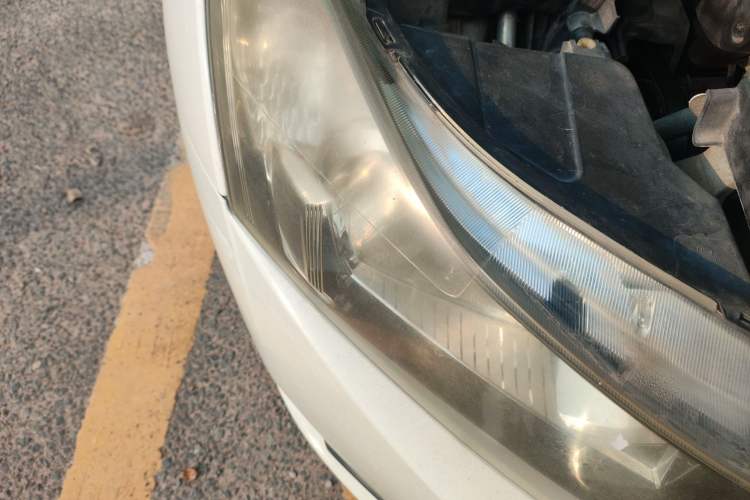 Used Chevrolet Cruze 2013 1.8L SE WTCC Edition AT Right Front Headlight