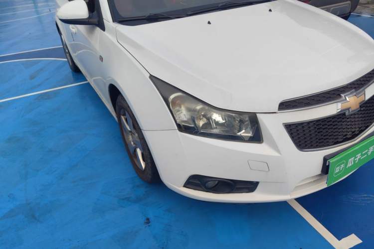 Used Chevrolet Cruze 2013 1.8L SE AT Right Front Headlight