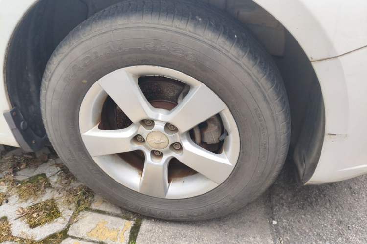 Used Chevrolet Cruze 2013 1.6L SL Grand Edition Automatic Right Front Wheel Hub