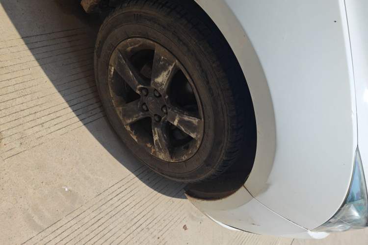 Used Chevrolet Cruze 2013 1.6L SE MT Right Front Wheel Hub