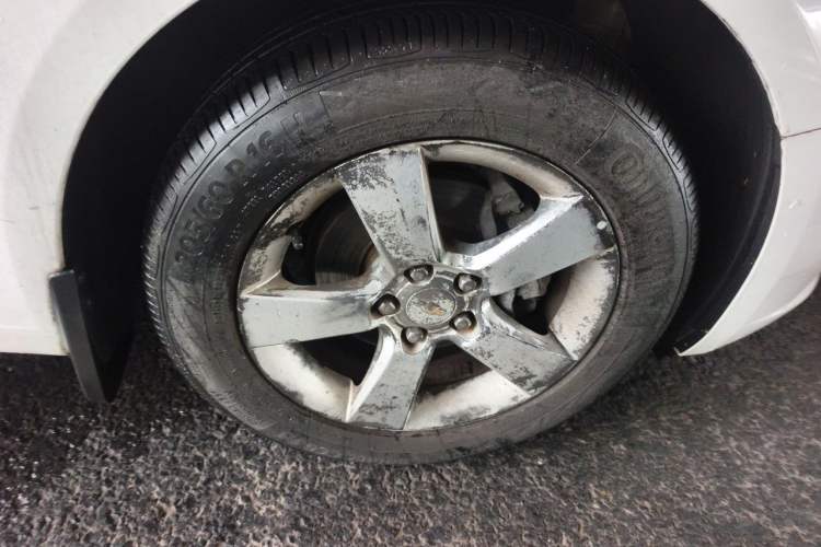 Used Chevrolet Cruze 2013 1.8L SE AT Right Front Wheel Hub