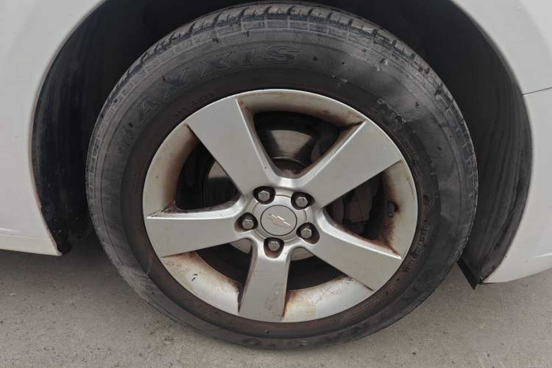Used Chevrolet Cruze 2013 1.6L SE MT Right Front Wheel Hub