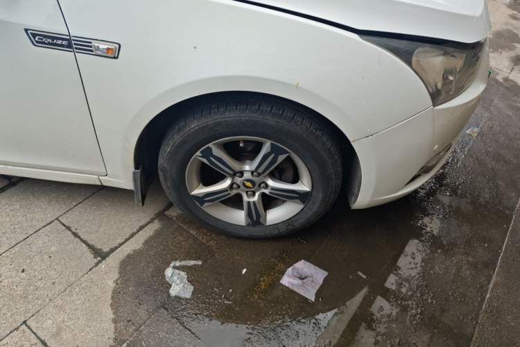 Used Chevrolet Cruze 2013 1.8L SE AT Right Front Wheel Hub