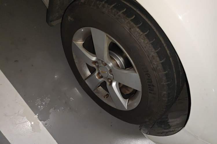 Used Chevrolet Cruze 2013 1.8L SE AT Right Front Wheel Hub