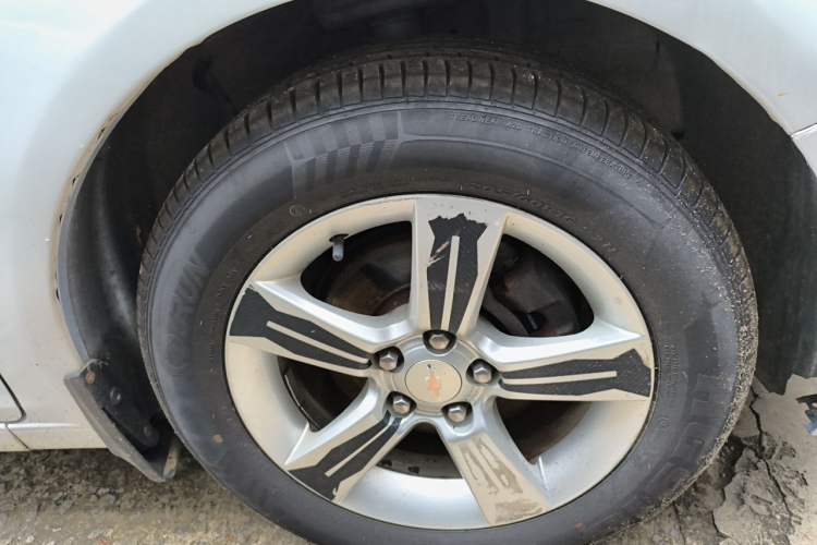 Used Chevrolet Cruze 2013 1.6L SE AT Right Front Wheel Hub