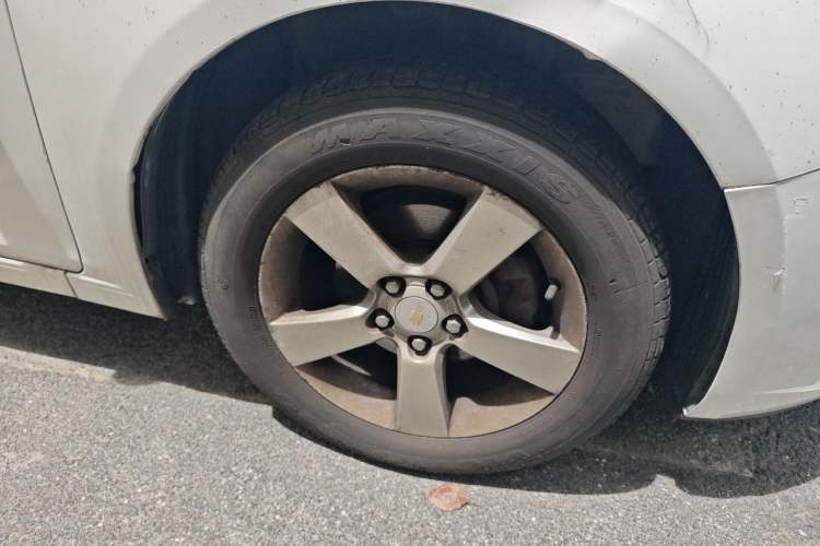 Used Chevrolet Cruze 2013 1.8L SE AT Right Front Wheel Hub