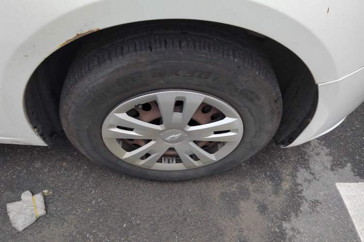 Used Chevrolet Cruze 2013 1.6L SL Grand Edition Automatic Right Front Wheel Hub