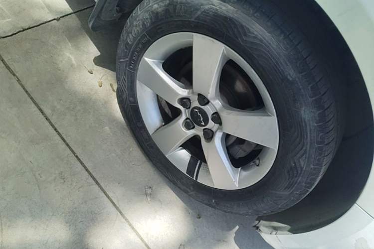 Used Chevrolet Cruze 2013 1.8L SE AT Right Front Wheel Hub